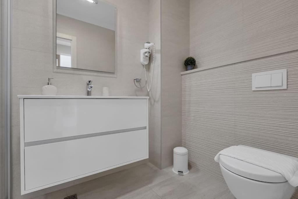 Apartment Hrvoje -nur 50m Bis Zum - Makarska Exklusiv