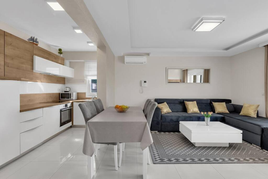 Hrvoje -nur 50m Bis Zum - Makarska Exklusiv Apartment
